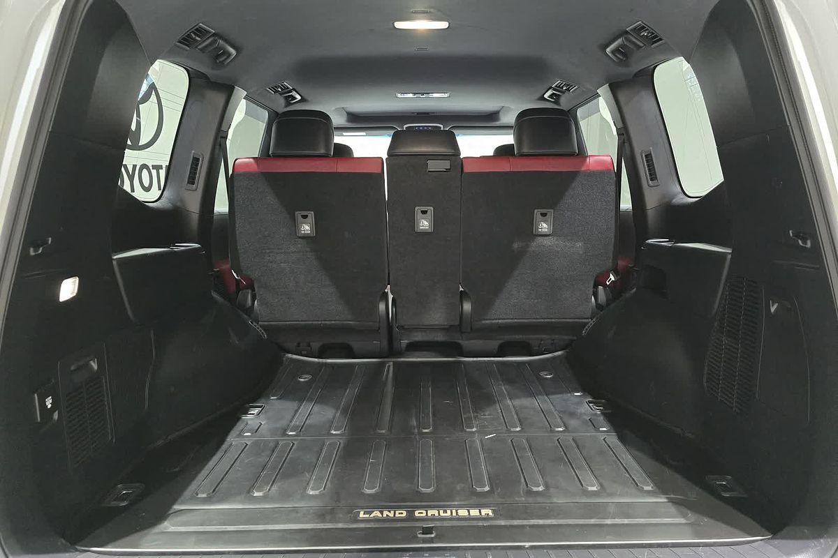 2023 Toyota Landcruiser Sahara ZX FJA300R
