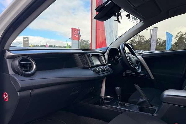 2017 Toyota RAV4 GX ASA44R