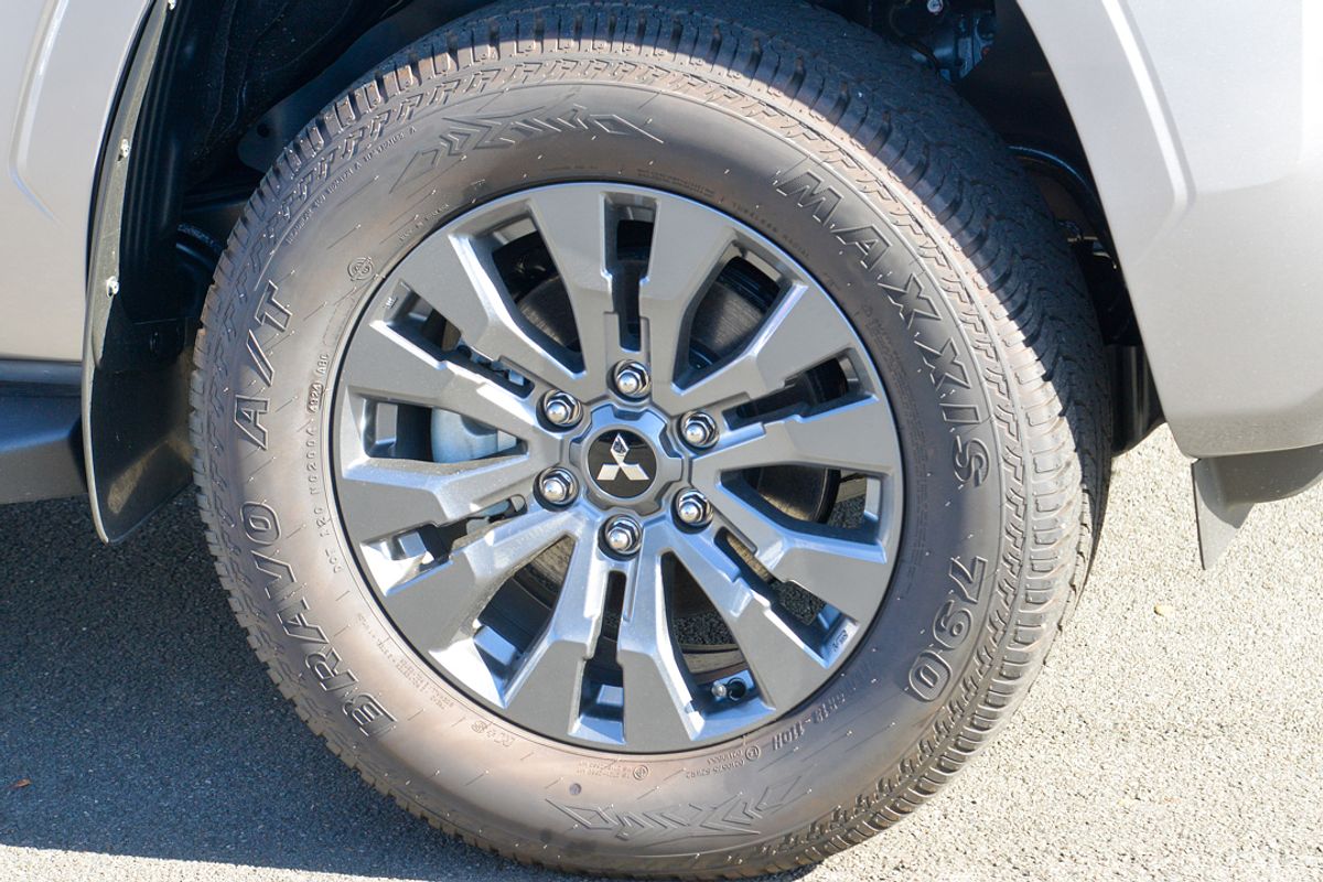2025 Mitsubishi Triton GLS MV 4X4
