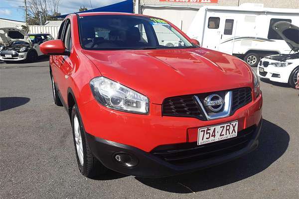 2013 Nissan Dualis ST J10 Series 4
