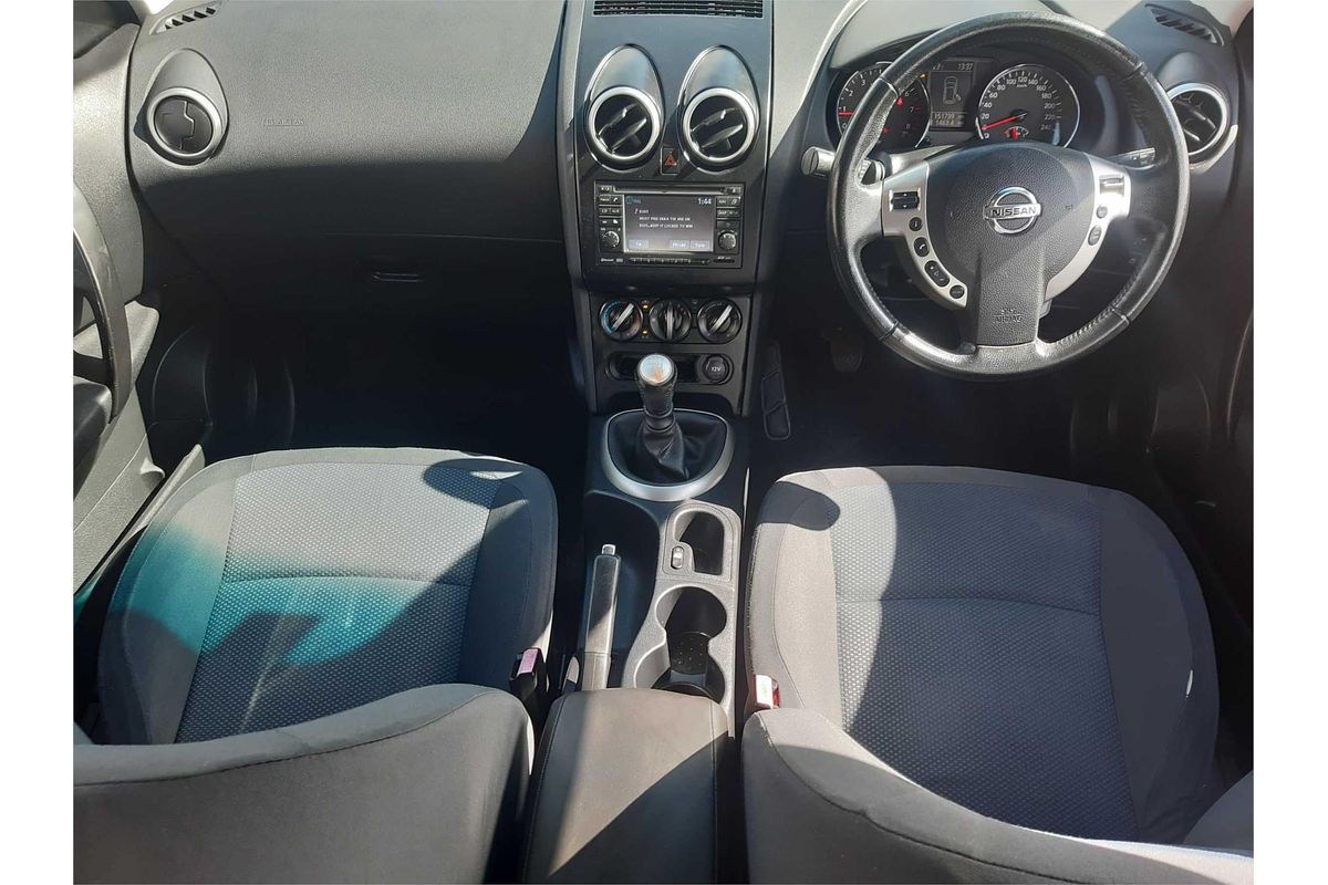 2013 Nissan Dualis ST J10 Series 4