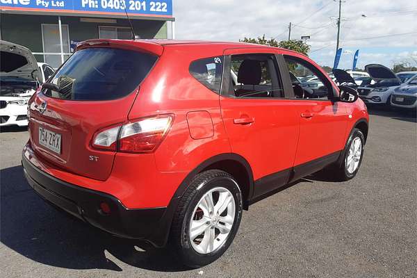 2013 Nissan Dualis ST J10 Series 4