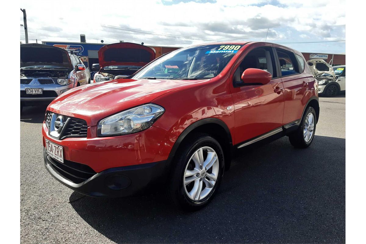 2013 Nissan Dualis ST J10 Series 4
