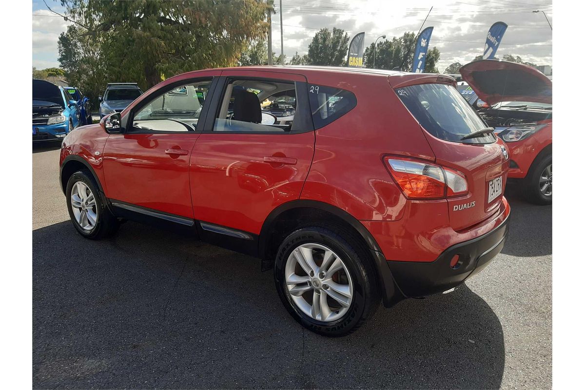 2013 Nissan Dualis ST J10 Series 4