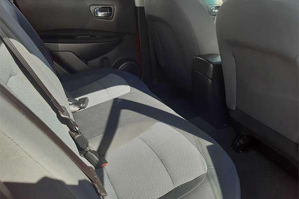 2013 Nissan Dualis ST J10 Series 4