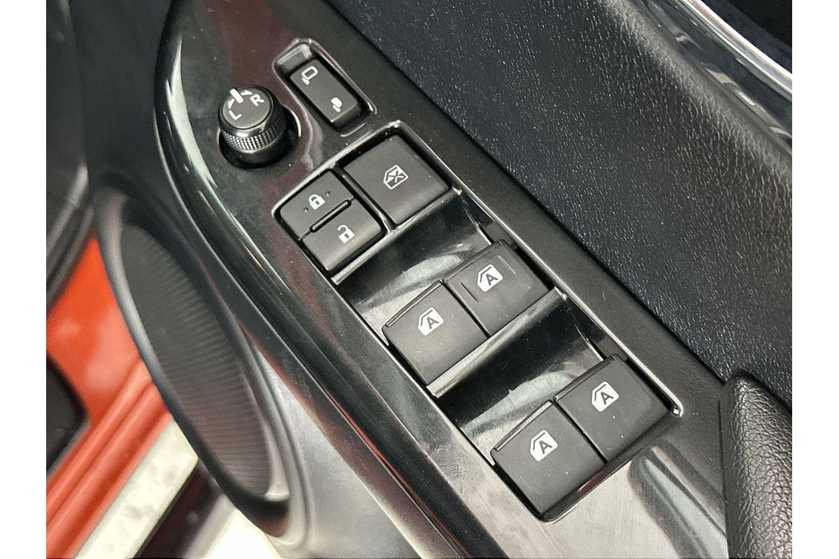 2018 Toyota Hilux Rugged X GUN126R 4X4