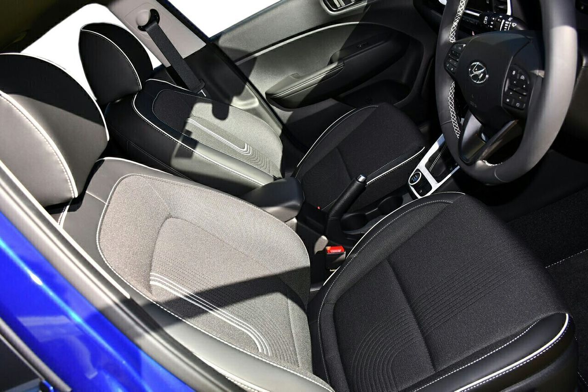 2024 Hyundai Venue Elite QX.V5
