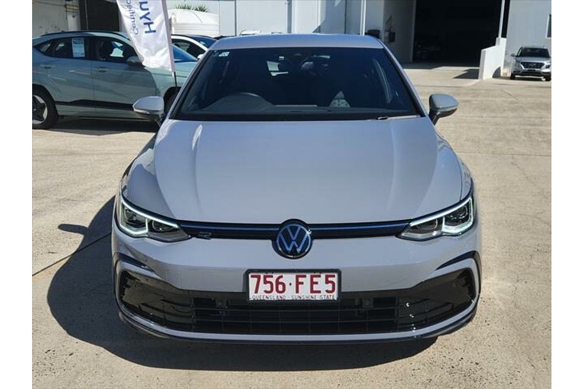 2022 Volkswagen Golf 110TSI R-Line 8