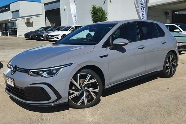 2022 Volkswagen Golf 110TSI R-Line 8