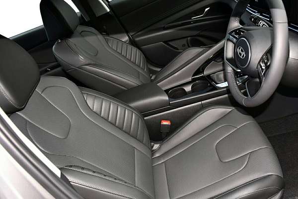 2024 Hyundai i30 Premium CN7.V2