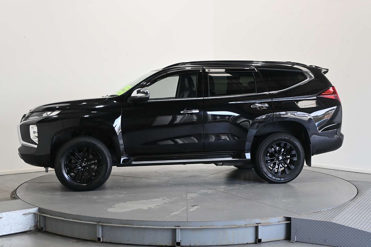 2022 Mitsubishi Pajero Sport GLS QF