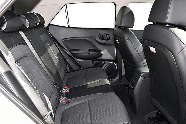 2025 Hyundai Venue Elite QX.V5
