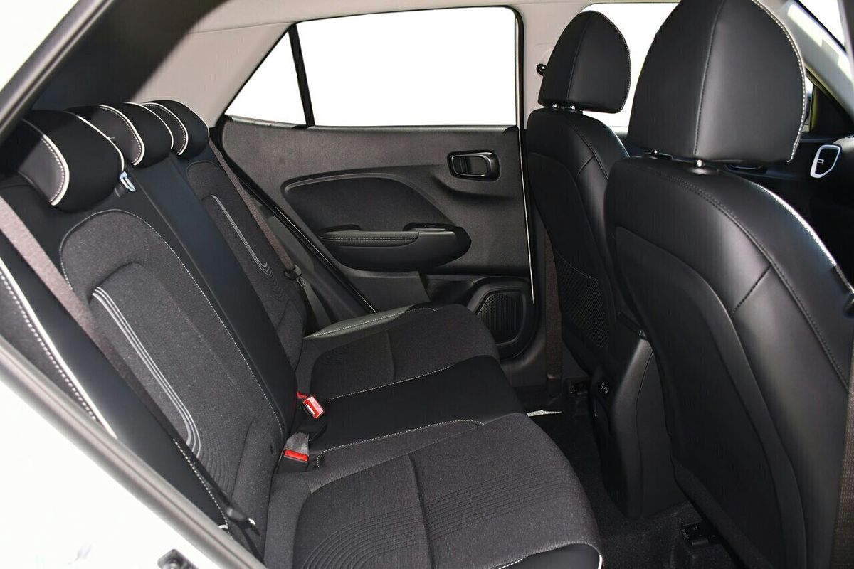 2024 Hyundai Venue Elite QX.V5