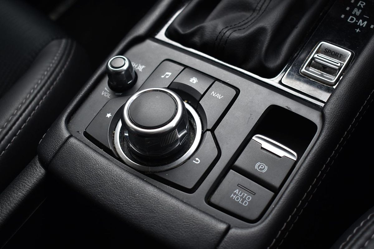 2023 Mazda CX-3 sTouring DK