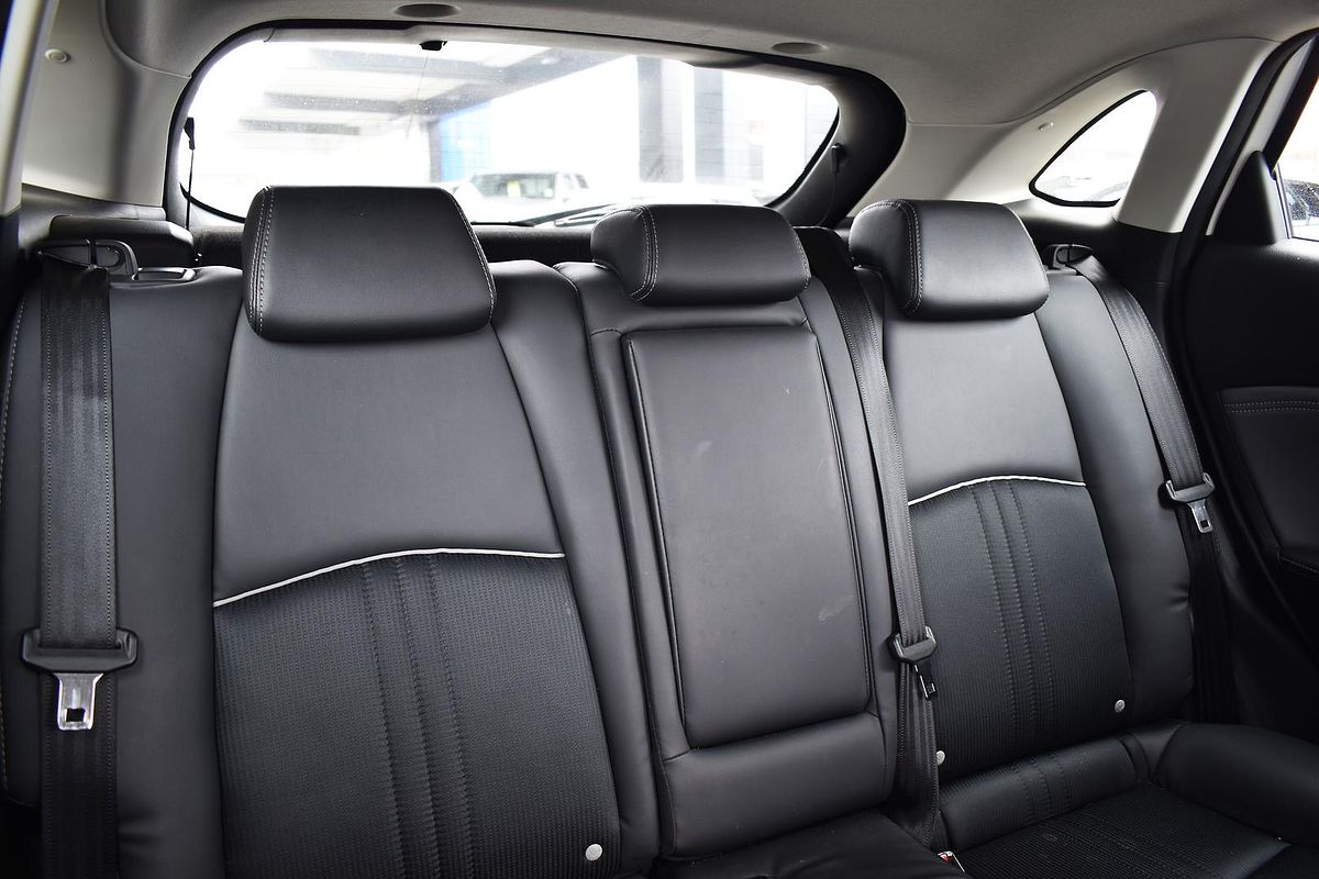 2023 Mazda CX-3 sTouring DK