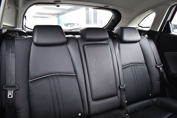 2023 Mazda CX-3 sTouring DK