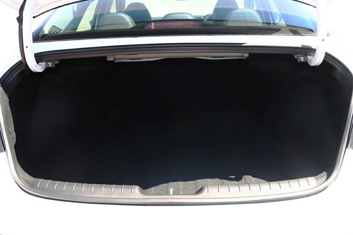 2024 Hyundai i30 Elite Hybrid CN7.V2