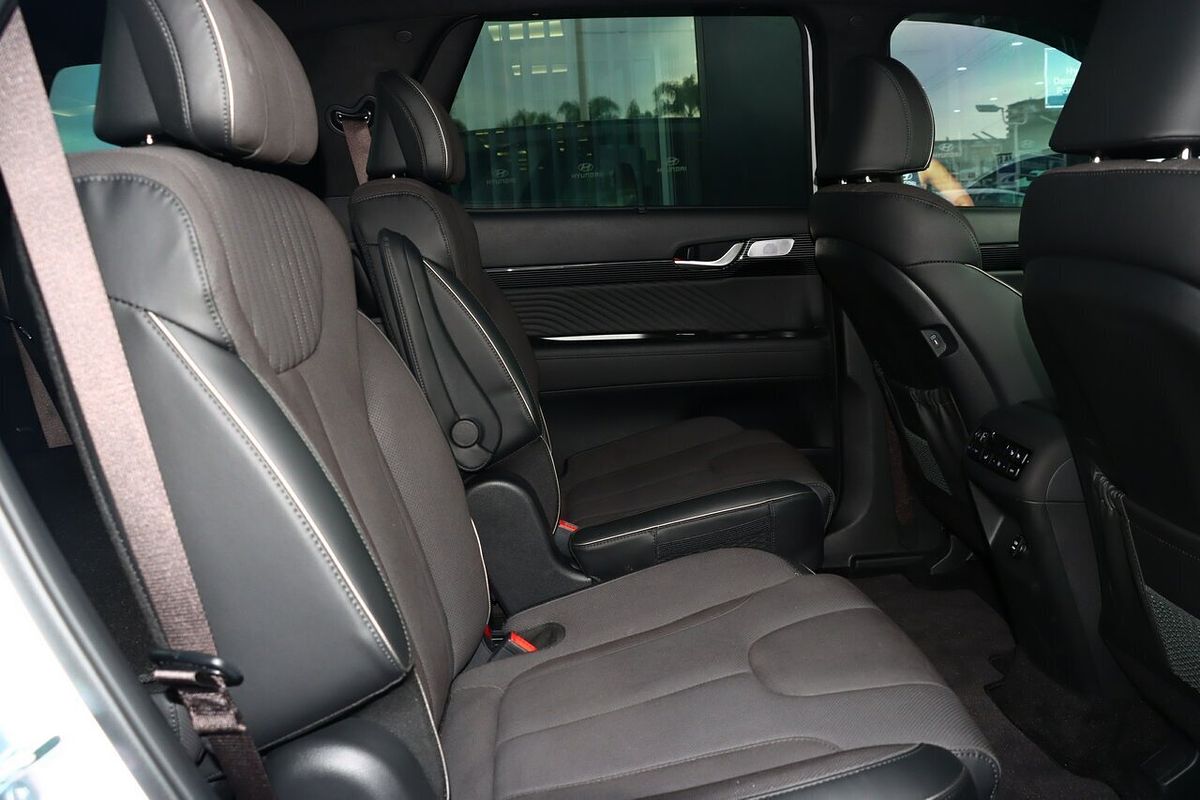 2025 Hyundai Palisade Calligraphy Black Ink LX2.V5