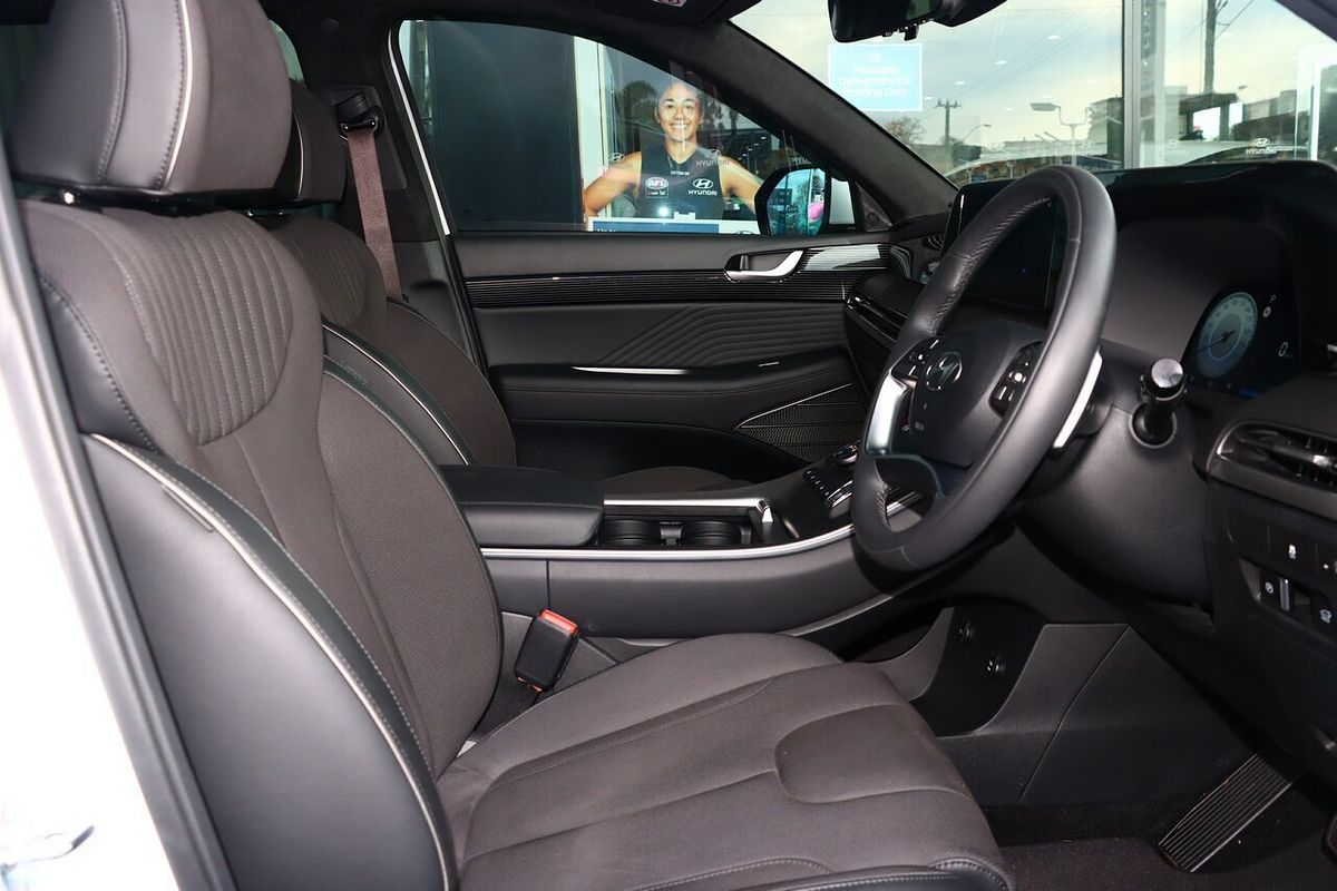 2025 Hyundai Palisade Calligraphy Black Ink LX2.V5