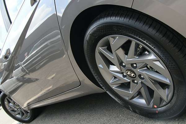 2025 Hyundai i30 Elite Hybrid CN7.V2