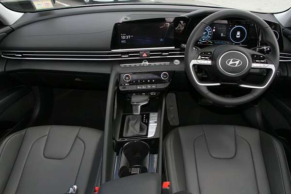 2025 Hyundai i30 Elite Hybrid CN7.V2