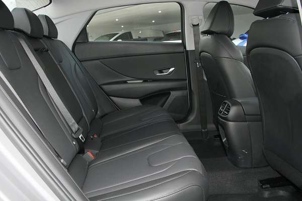 2025 Hyundai i30 Elite Hybrid CN7.V2