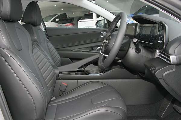 2025 Hyundai i30 Elite Hybrid CN7.V2