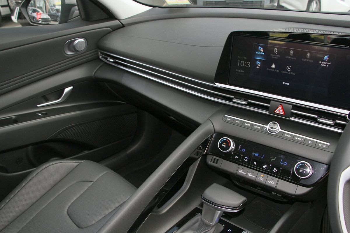 2025 Hyundai i30 Elite Hybrid CN7.V2