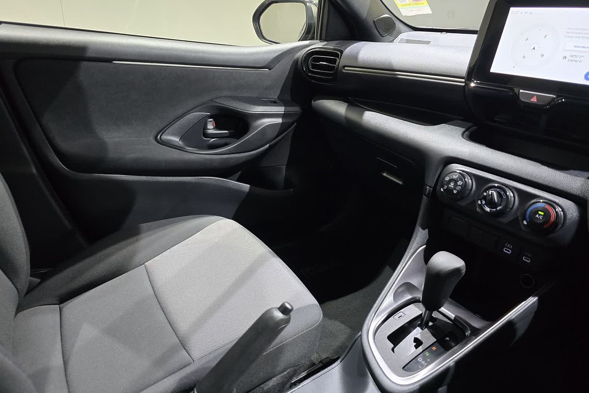 2024 Toyota Yaris Ascent Sport MXPA10R