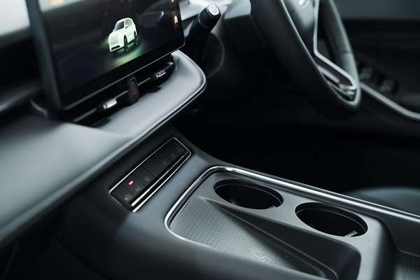 2025 GWM H6 Ultra Hybrid B01