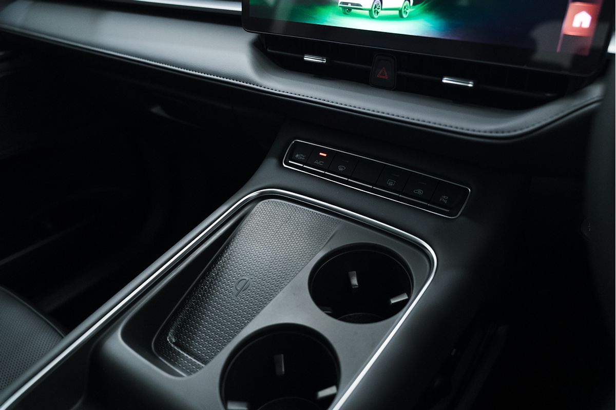 2025 GWM H6 Ultra Hybrid B01