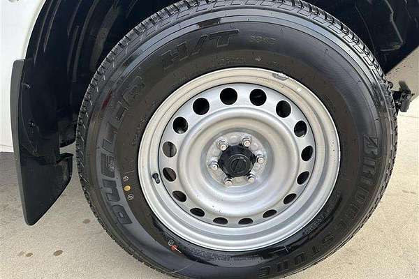 2021 Nissan Navara SL D23 Rear Wheel Drive