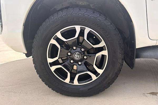 2020 Toyota Hilux SR5 GUN126R 4X4