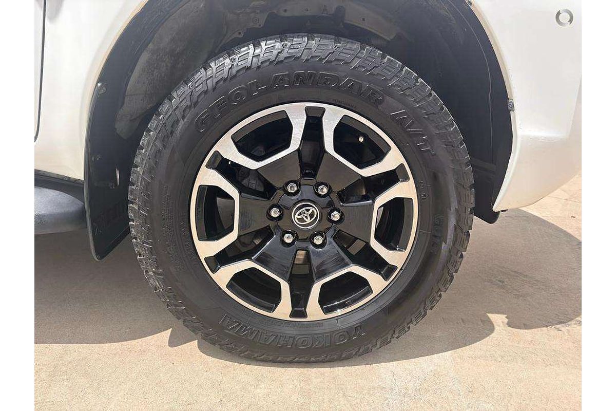 2020 Toyota Hilux SR5 GUN126R 4X4