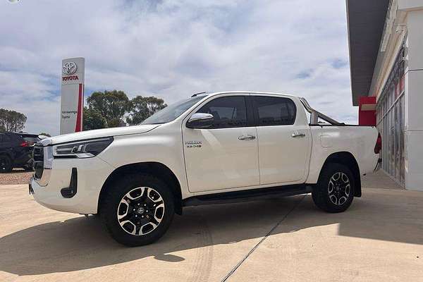 2020 Toyota Hilux SR5 GUN126R 4X4