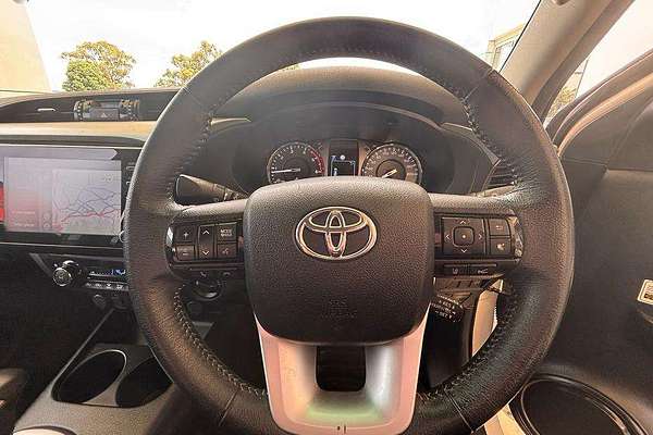 2020 Toyota Hilux SR5 GUN126R 4X4