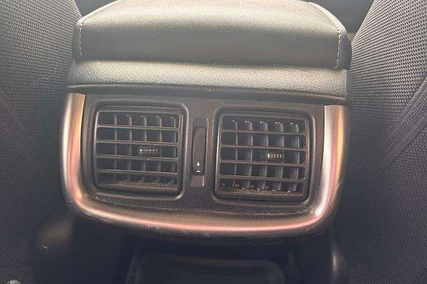 2020 Toyota Hilux SR5 GUN126R 4X4