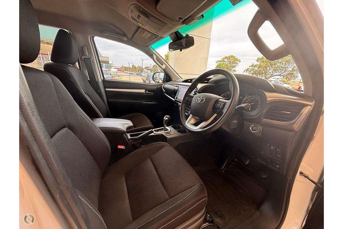 2020 Toyota Hilux SR5 GUN126R 4X4
