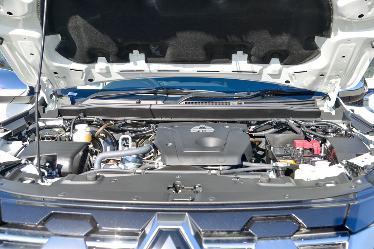 2025 Mitsubishi Pajero Sport GLX QG