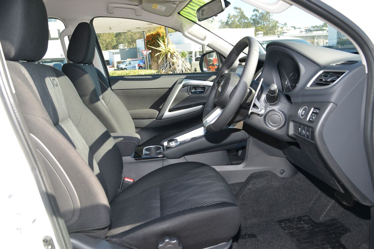 2025 Mitsubishi Pajero Sport GLX QG