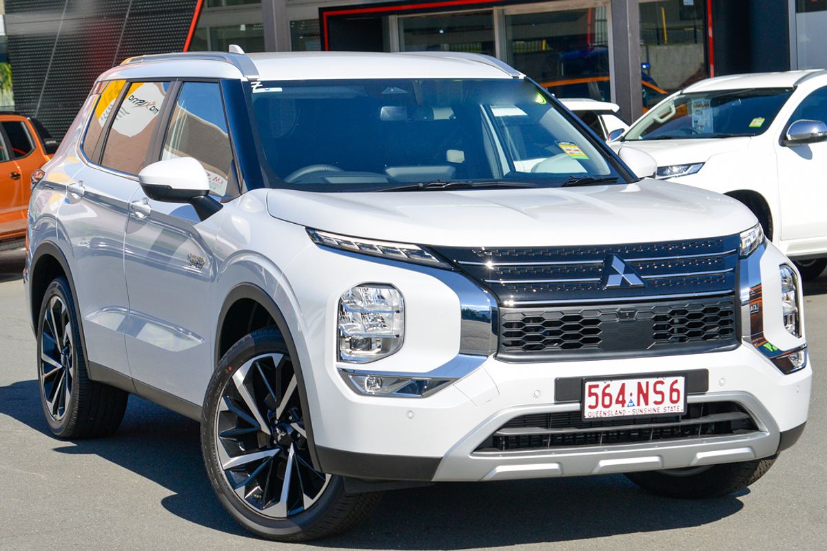 2025 Mitsubishi Outlander PHEV Aspire ZM