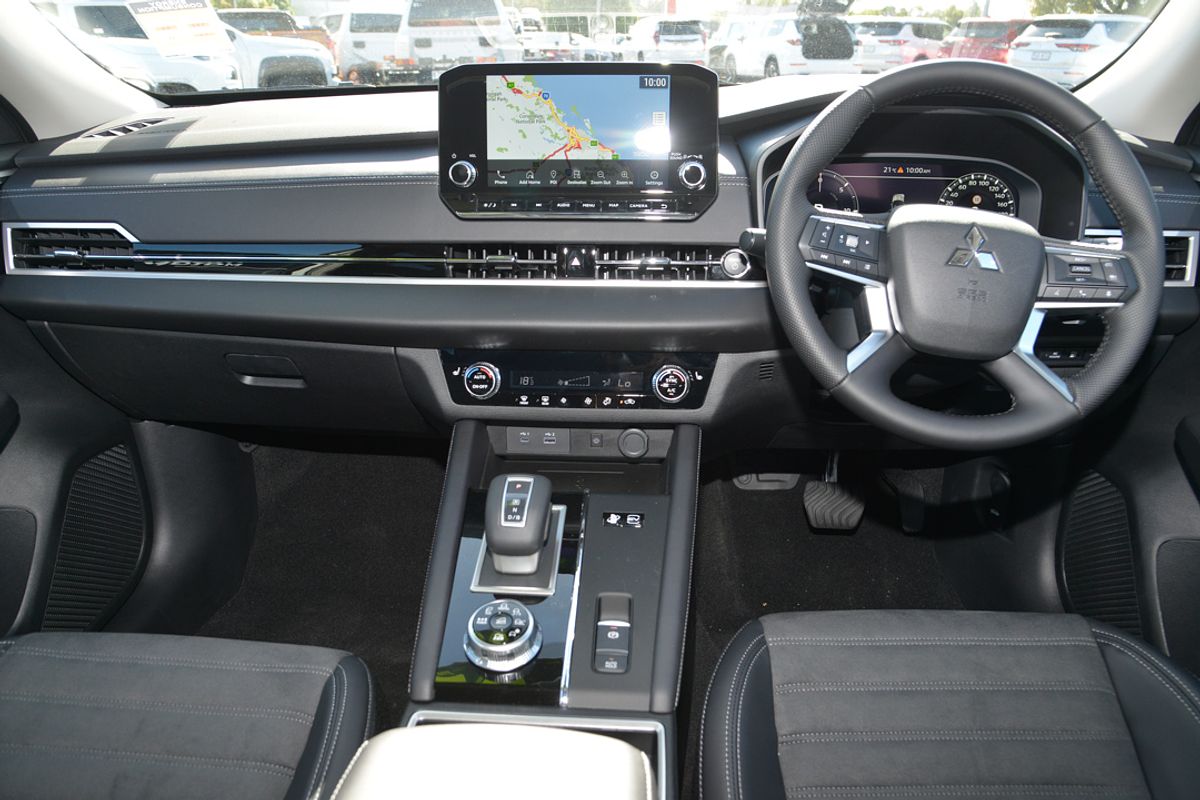 2025 Mitsubishi Outlander PHEV Aspire ZM