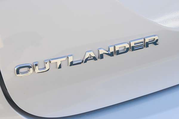 2025 Mitsubishi Outlander PHEV Aspire ZM
