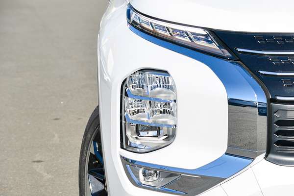 2025 Mitsubishi Outlander PHEV Exceed ZM