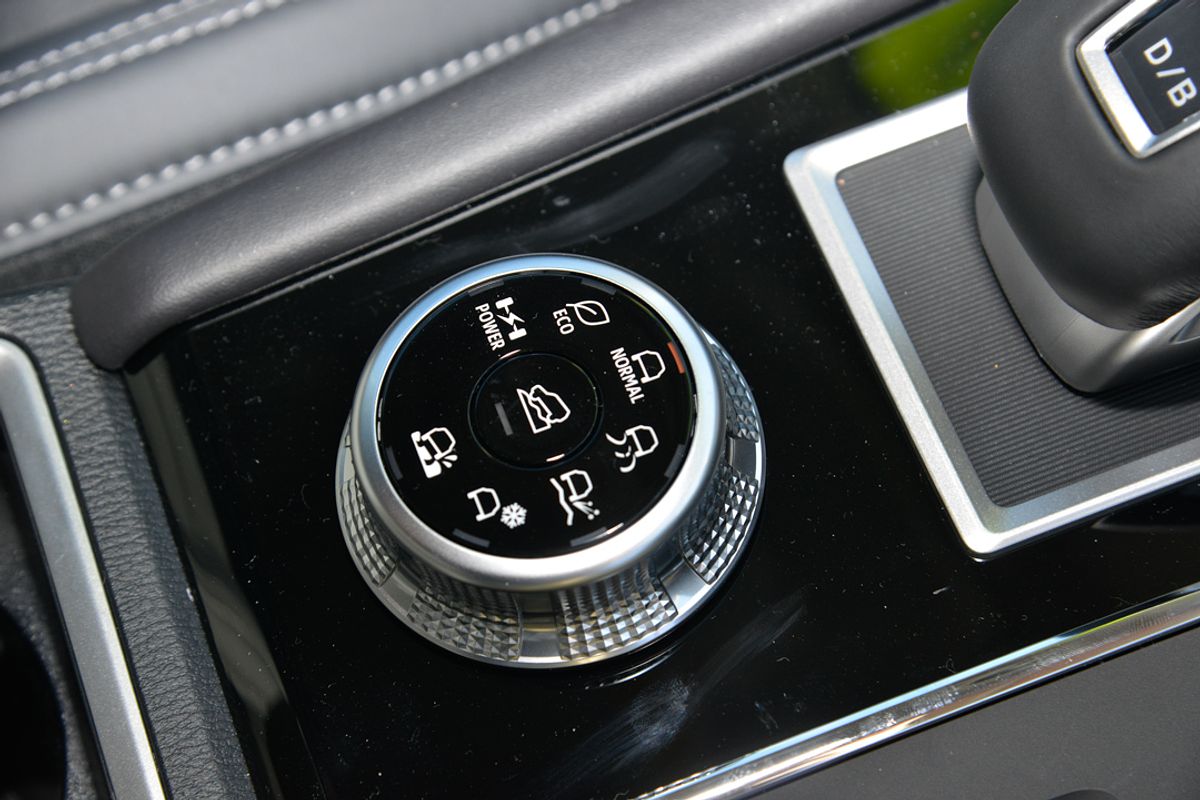 2025 Mitsubishi Outlander PHEV Aspire ZM
