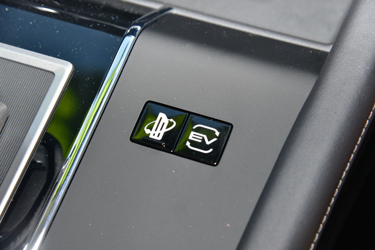 2025 Mitsubishi Outlander PHEV Aspire ZM