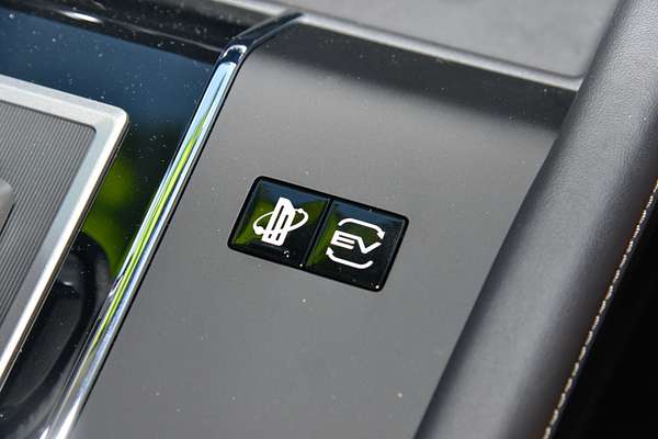 2025 Mitsubishi Outlander PHEV Aspire ZM