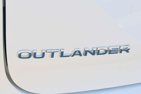 2025 Mitsubishi Outlander PHEV Aspire ZM