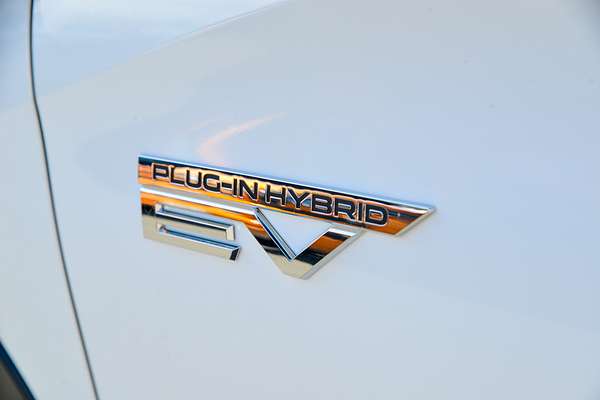 2025 Mitsubishi Outlander PHEV Aspire ZM