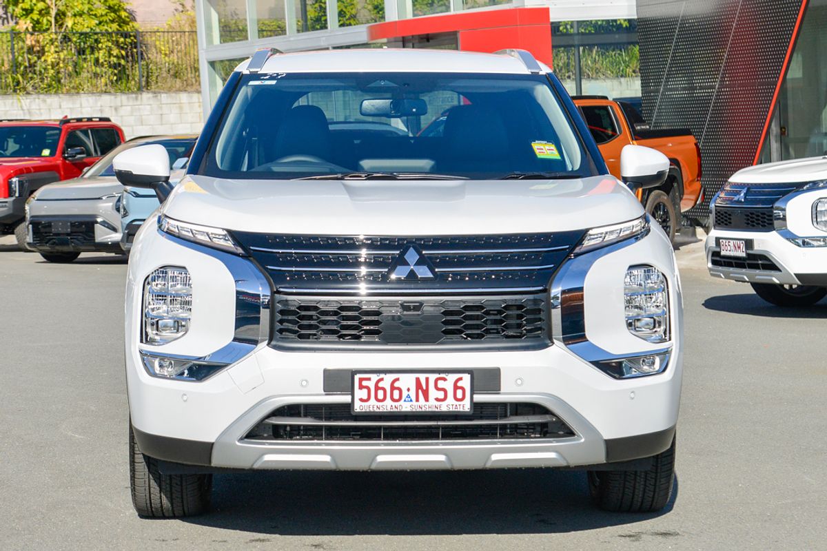 2025 Mitsubishi Outlander PHEV Aspire ZM